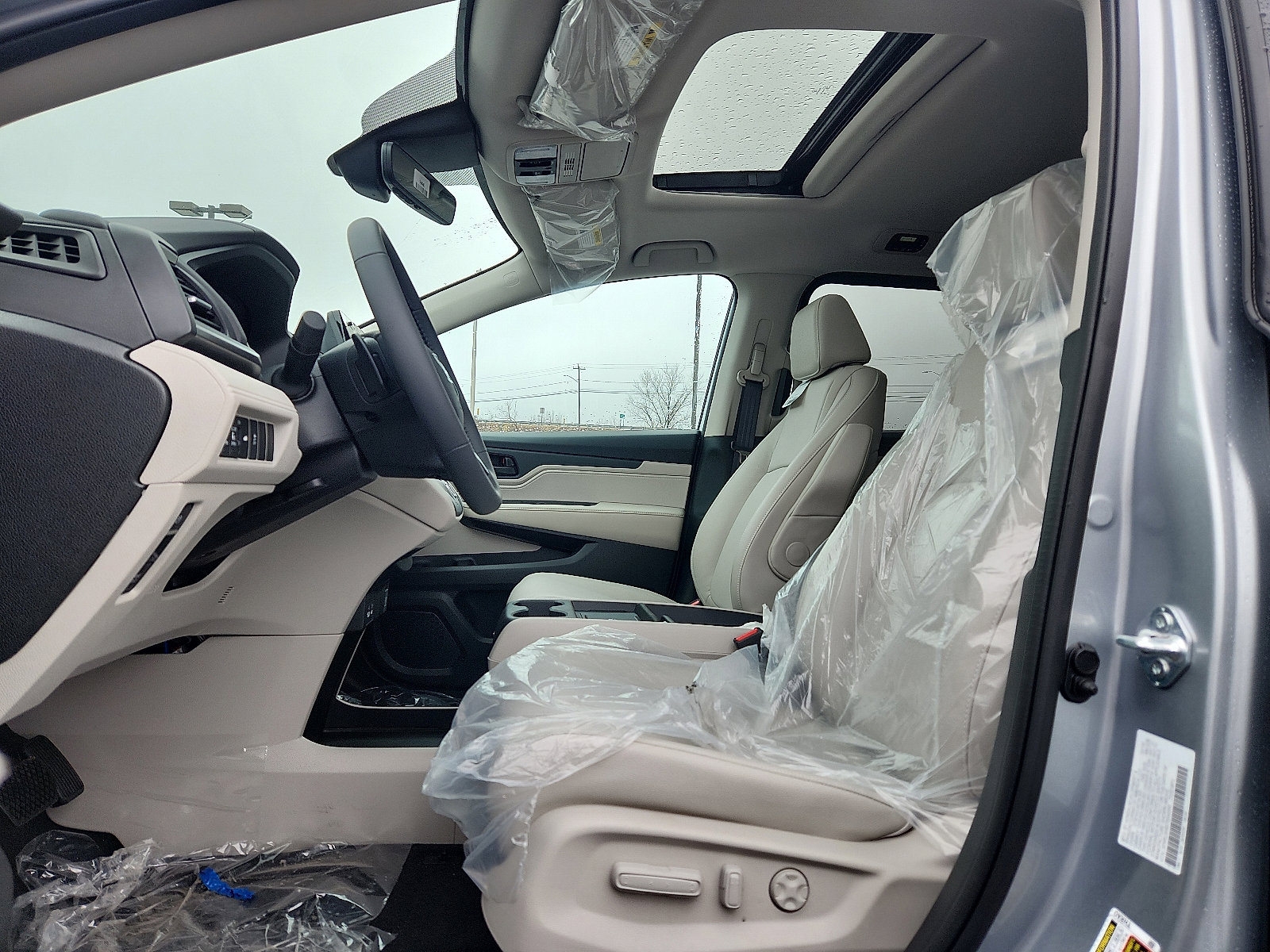 New 2026 Honda Odyssey EX-L image 9