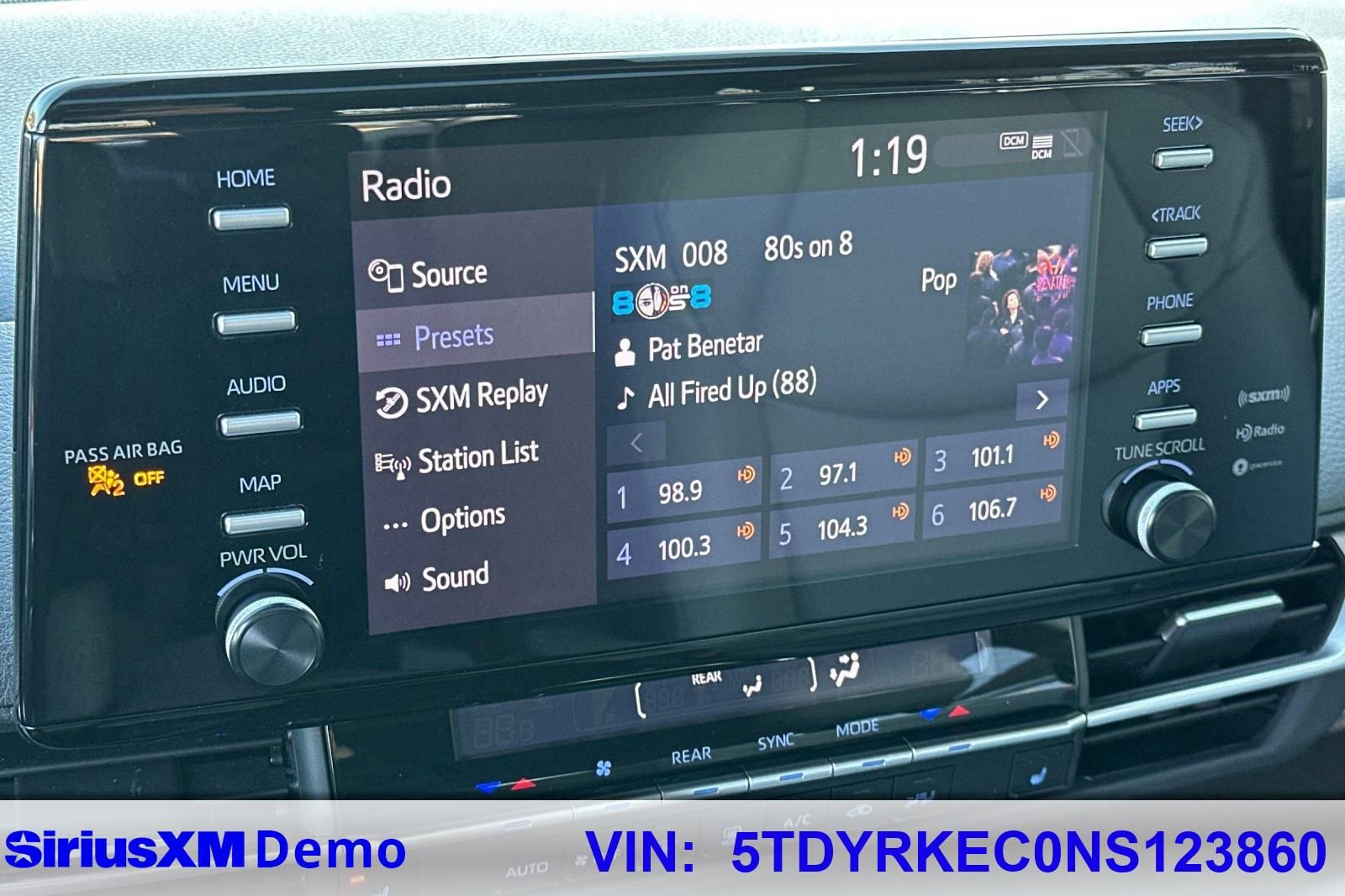 Used 2022 Toyota Sienna XLE image 36