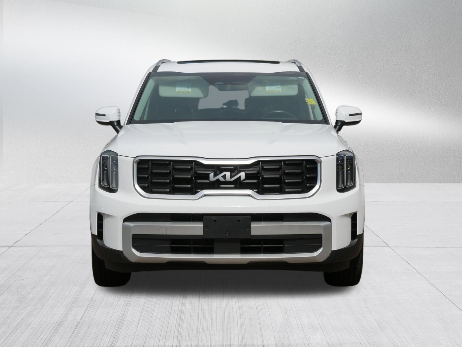 Certified 2024 Kia Telluride S w/ S Sunroof Package AWD/4WD image 2