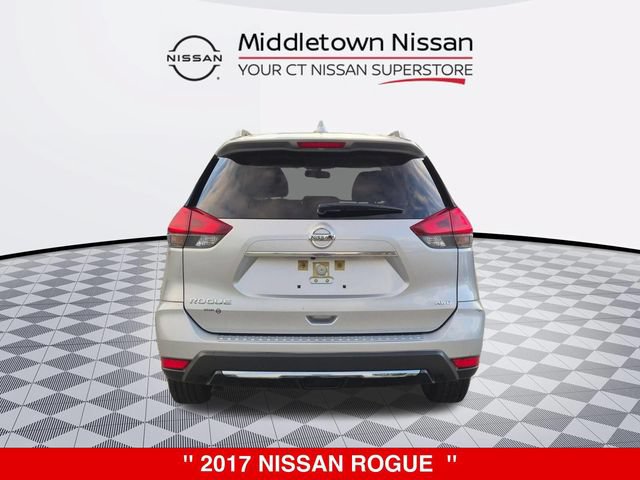 Used 2017 Nissan Rogue S w/ S Appearance Package AWD/4WD image 4