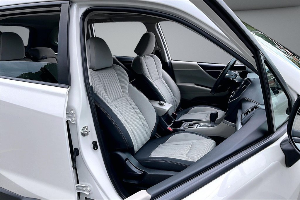 Used 2023 Subaru Forester Premium AWD/4WD image 29