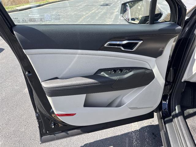 New 2026 Kia Sportage EX FWD image 8