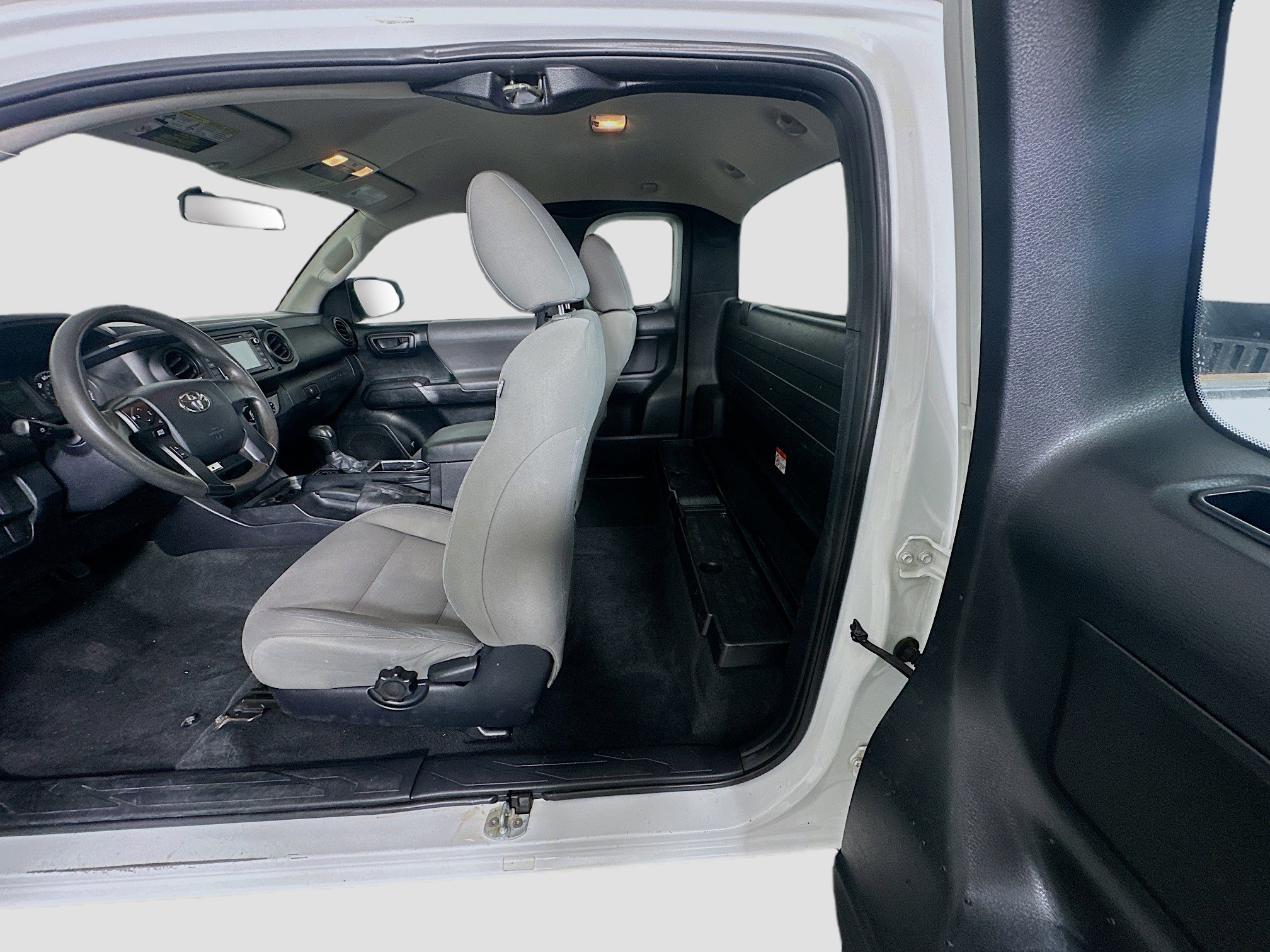 Used 2016 Toyota Tacoma SR RWD image 24
