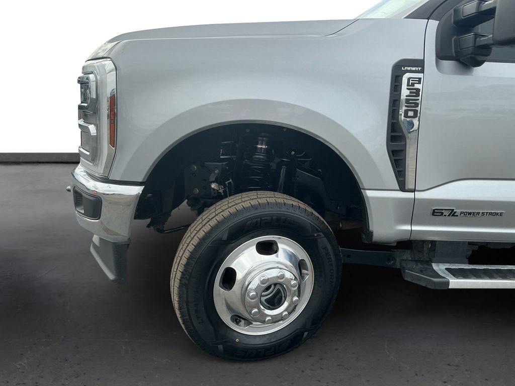 Used 2024 Ford F350 Lariat AWD/4WD image 13