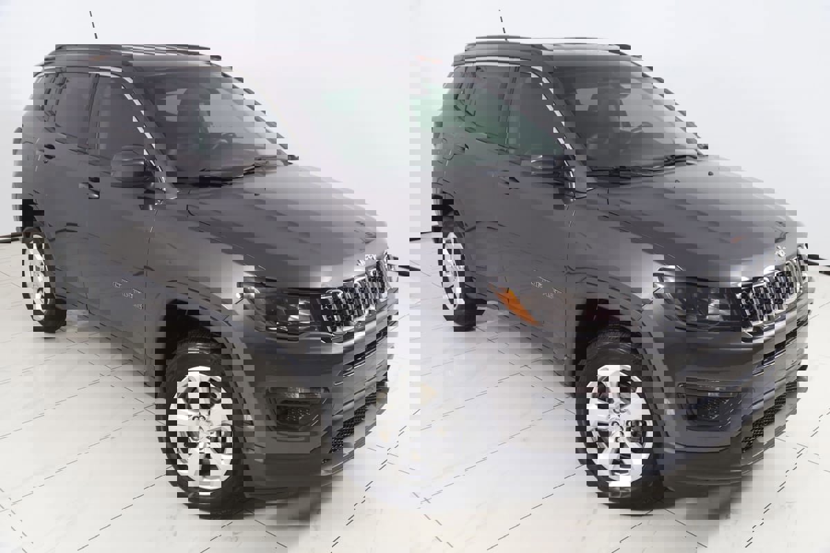 Used 2018 Jeep Compass Latitude w/ Popular Equipment Group image 14