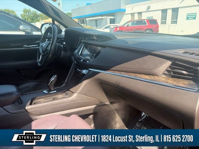 Used 2017 Cadillac XT5 Premium Luxury AWD/4WD image 11