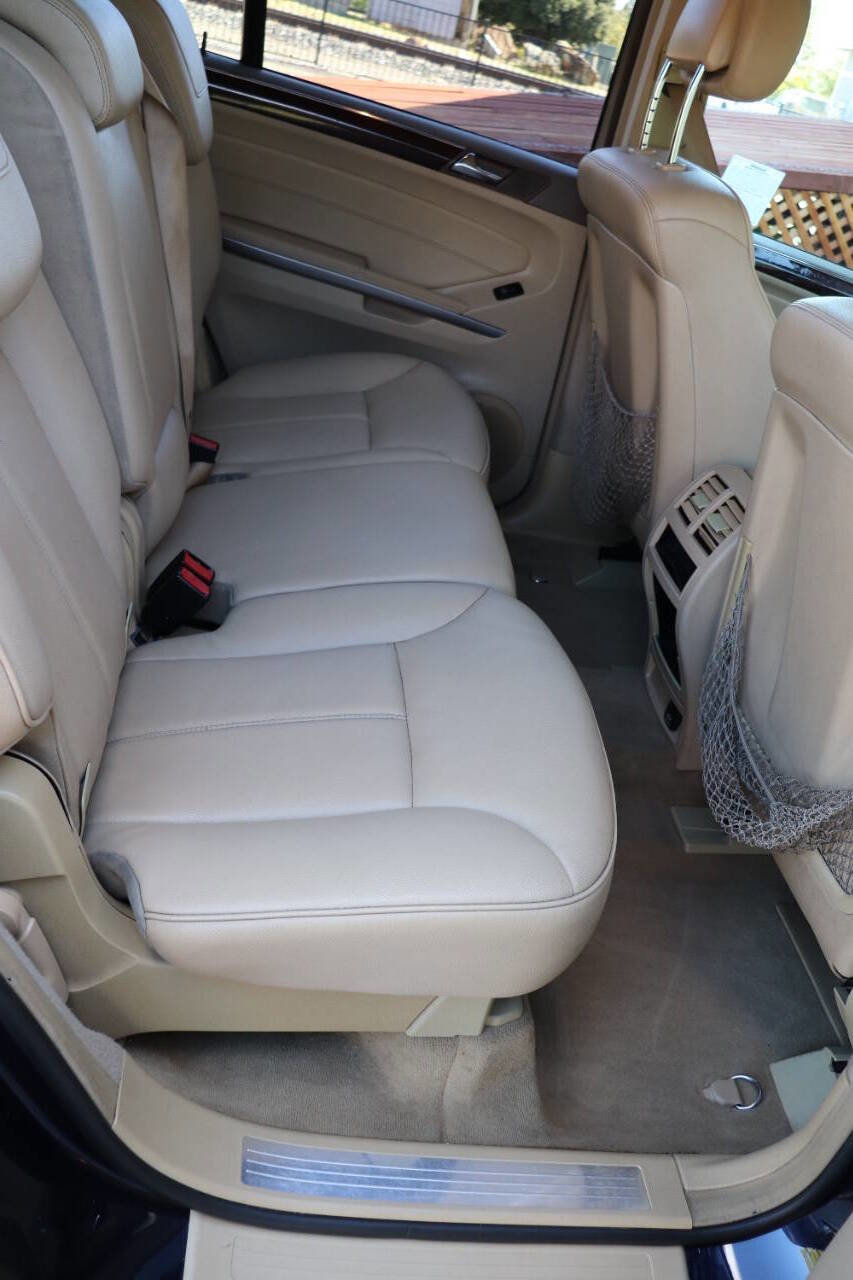Used 2012 Mercedes-Benz GL 450 4MATIC image 40