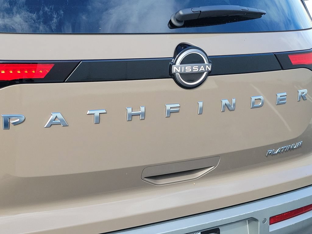 Certified 2023 Nissan Pathfinder Platinum w/ Lighting Package (N93) FWD image 15