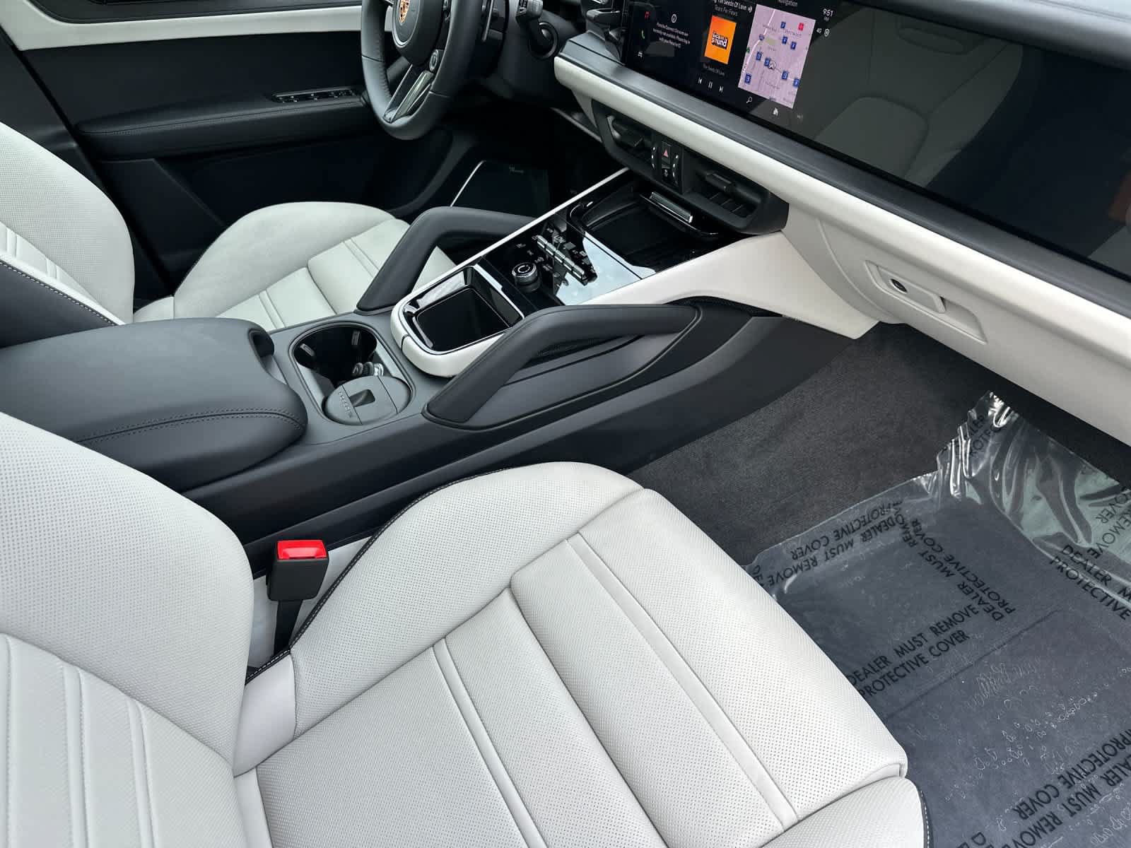 New 2026 Porsche Cayenne GTS AWD/4WD image 17