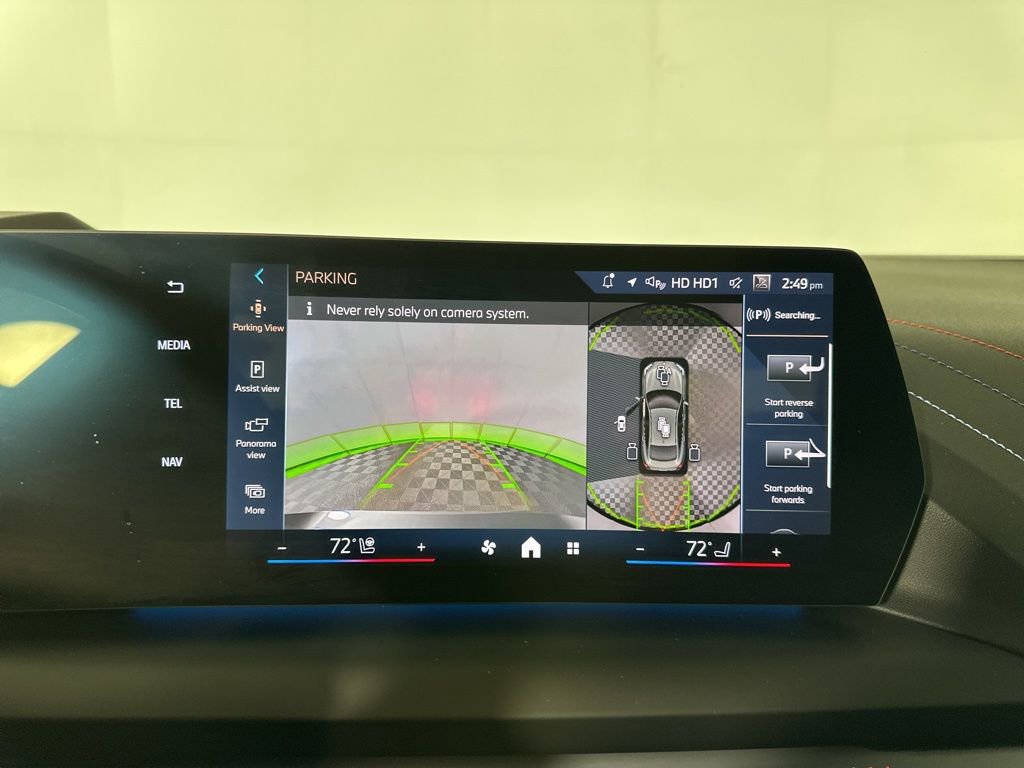 Used 2025 BMW 228i xDrive w/ Technology Package image 16