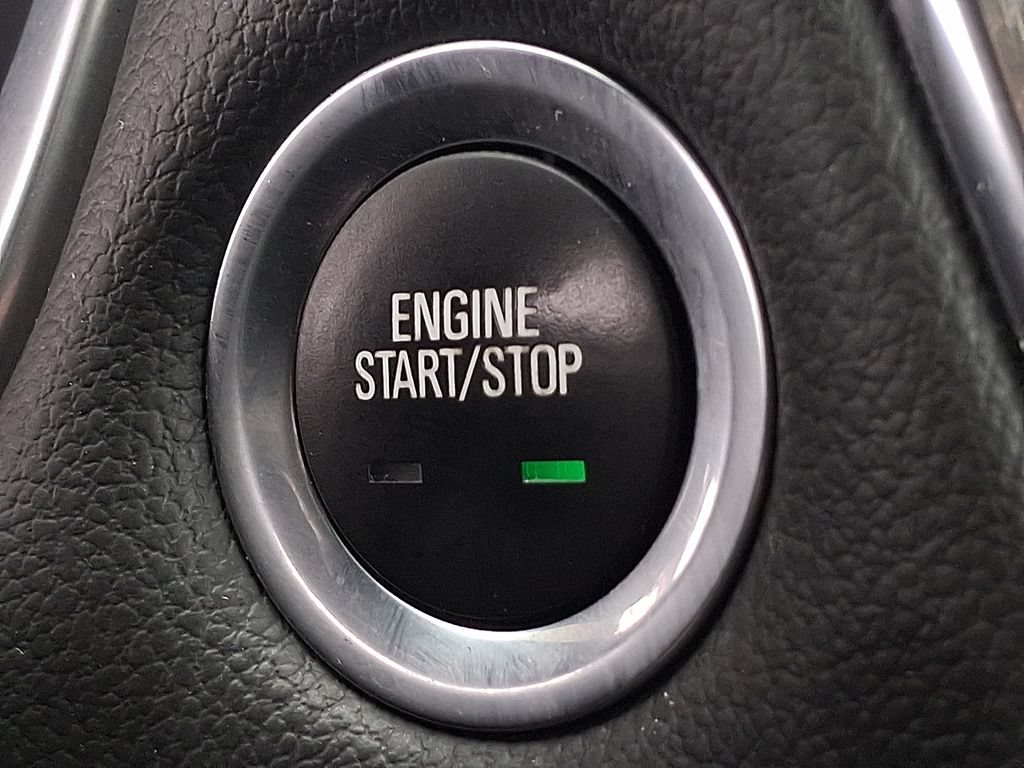 Used 2021 Chevrolet Traverse LS FWD image 20