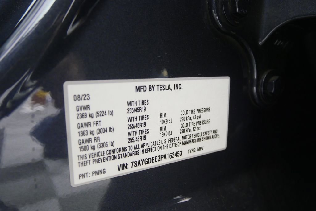 Used 2023 Tesla Model Y Long Range image 28