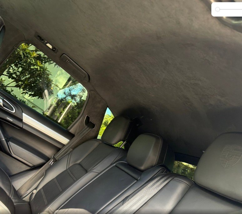 Used 2017 Porsche Cayenne Turbo w/ Sport Chrono Package image 9