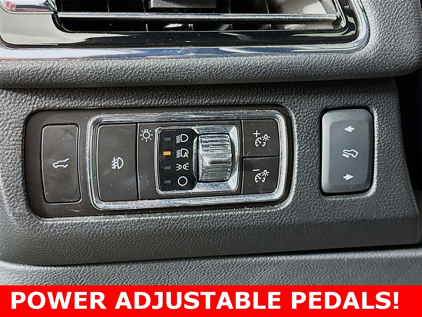 Used 2023 Lincoln Navigator Reserve image 31