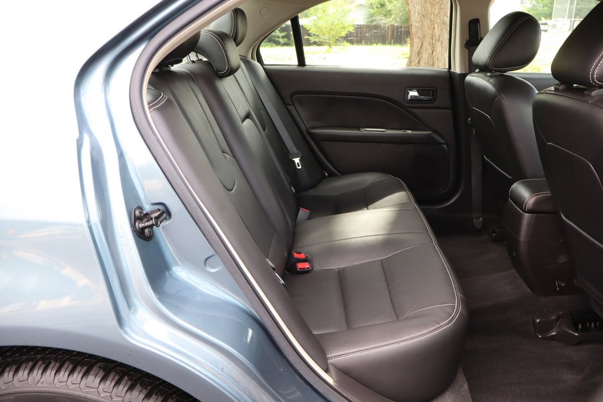 Used 2011 Ford Fusion SEL w/ 301A Rapid Spec Order Code FWD image 21