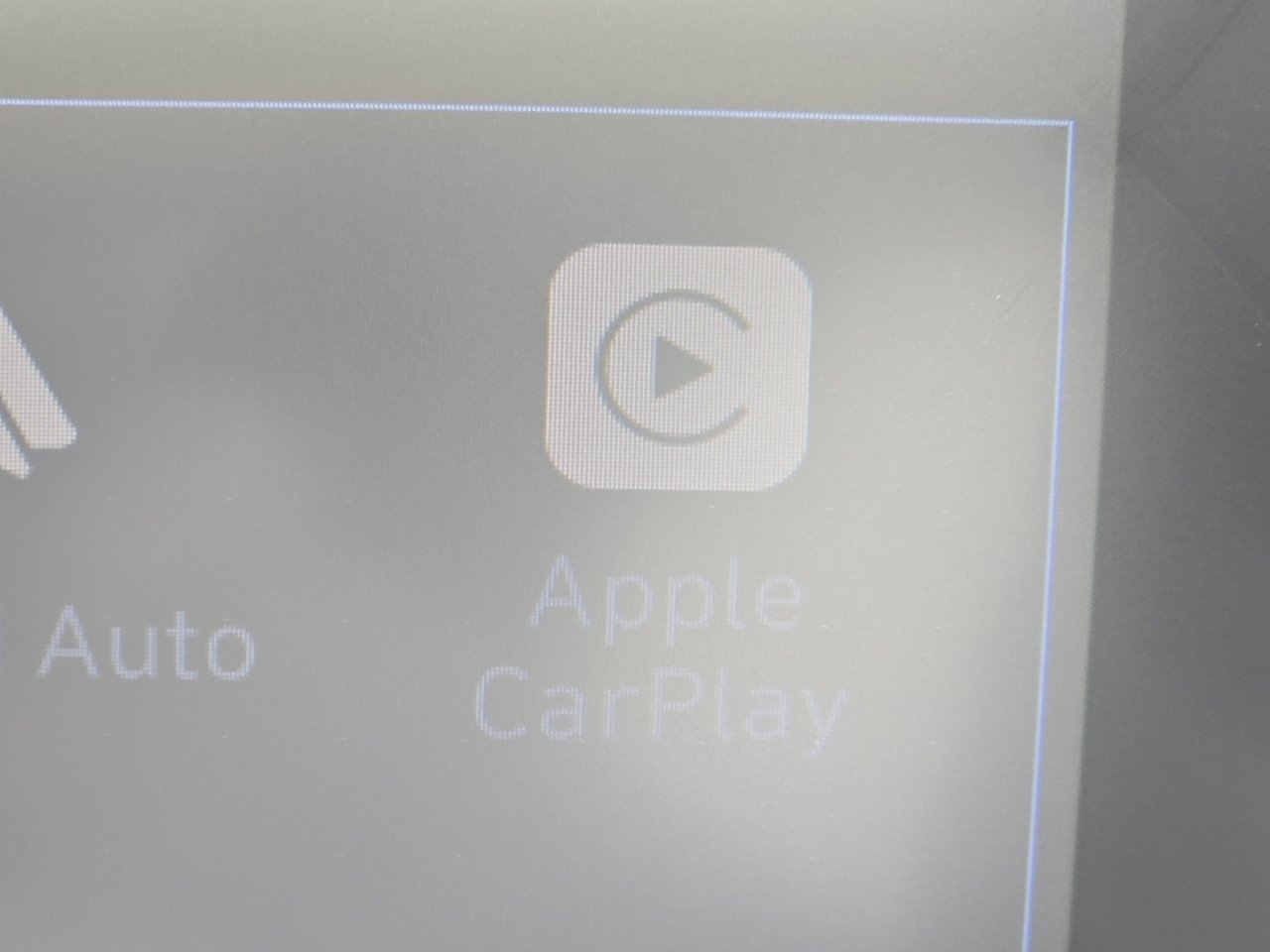 Used 2025 Hyundai Venue SEL image 5