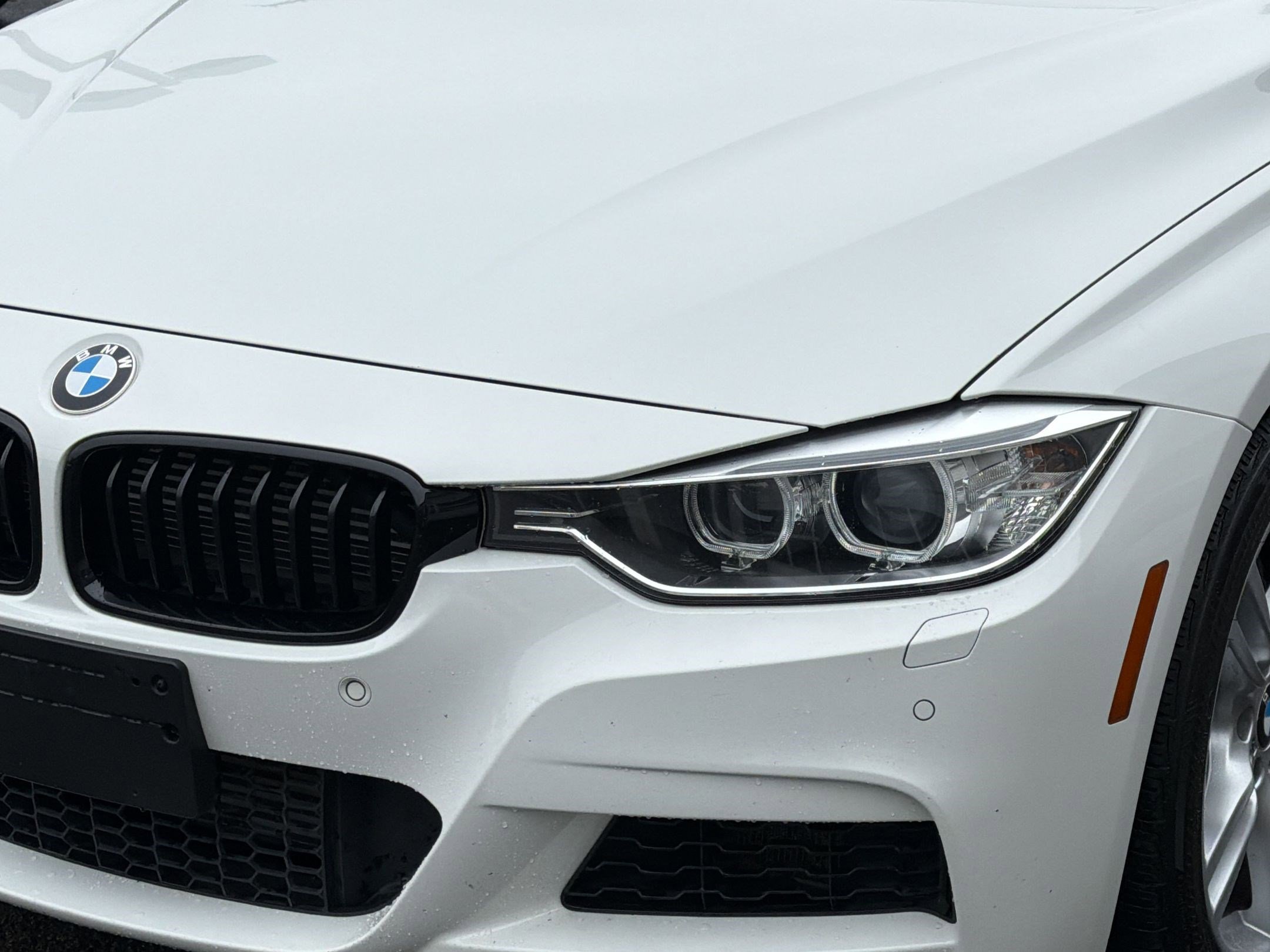 Used 2014 BMW 335i xDrive Sedan AWD/4WD image 11
