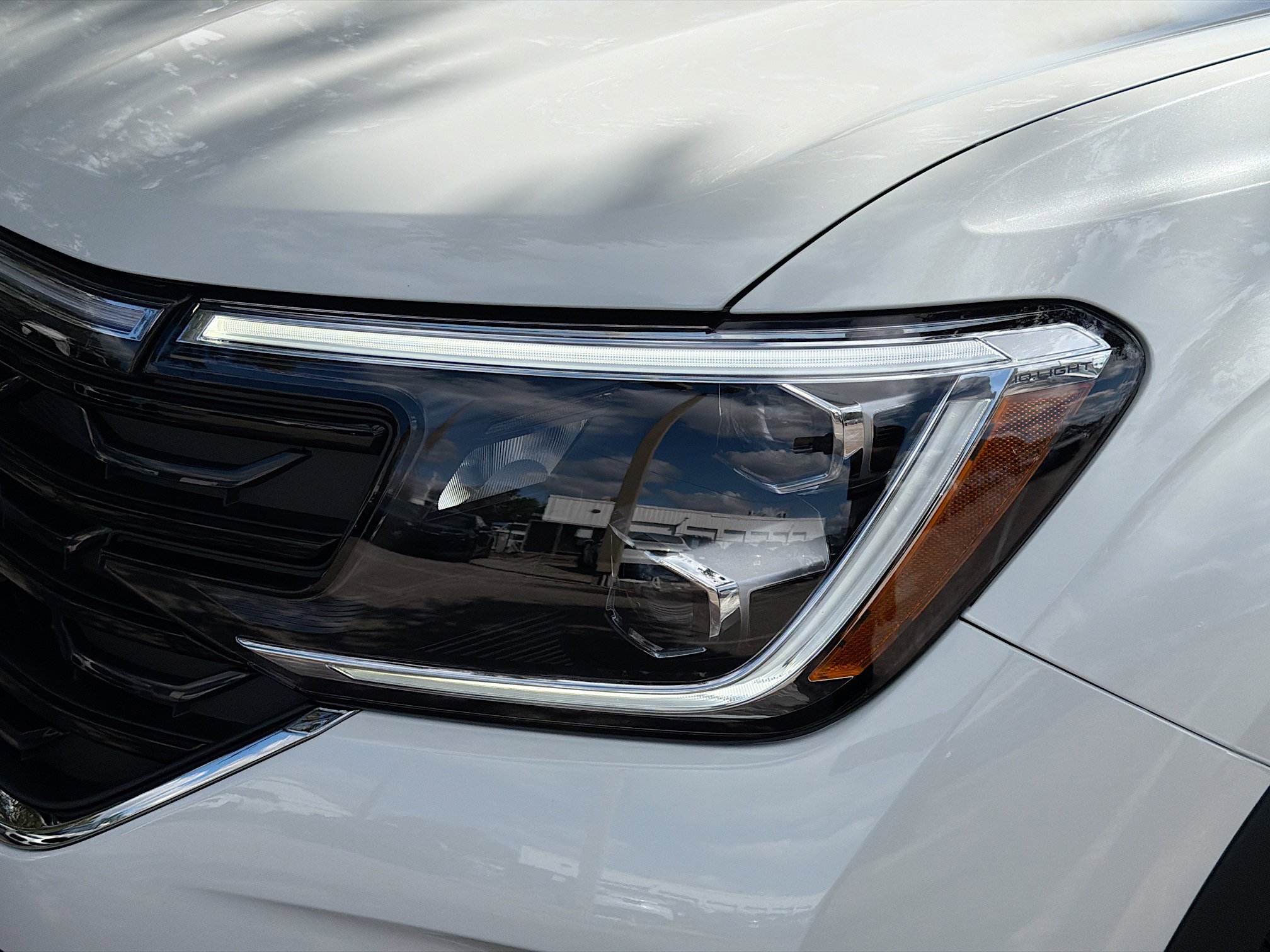 New 2026 Volkswagen Atlas Cross Sport SEL Premium R-Line image 9