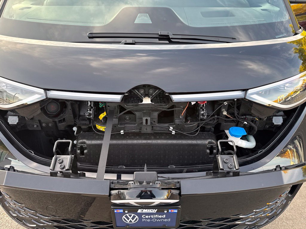 Certified 2025 Volkswagen ID. Buzz Pro S Plus AWD/4WD image 27