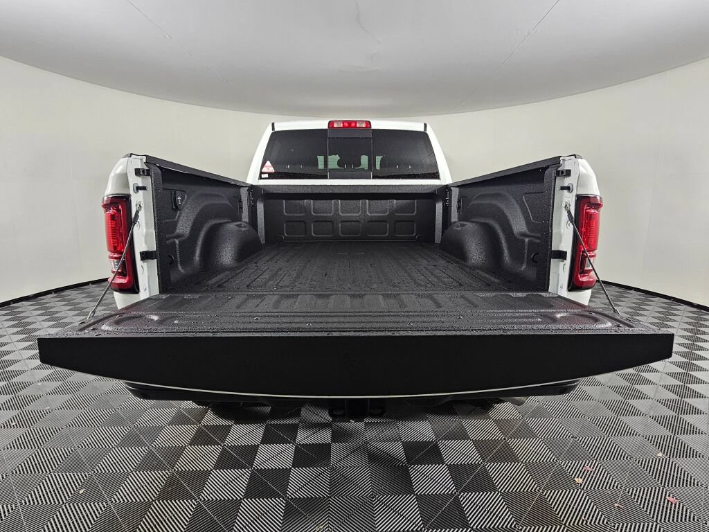 New 2026 RAM 2500 Warlock AWD/4WD image 16