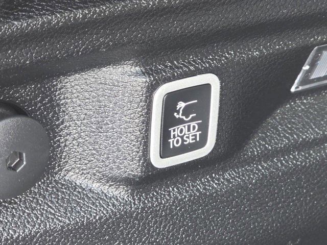 Used 2021 Jeep Grand Cherokee L Limited image 23