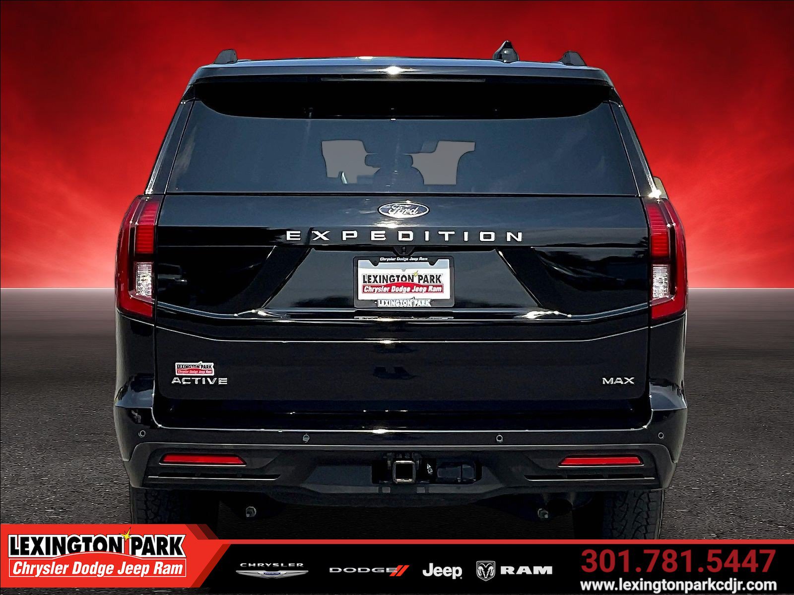Used 2025 Ford Expedition Max Active AWD/4WD image 6