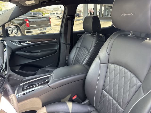 Used 2024 Buick Enclave Avenir w/ Avenir Technology Package image 19