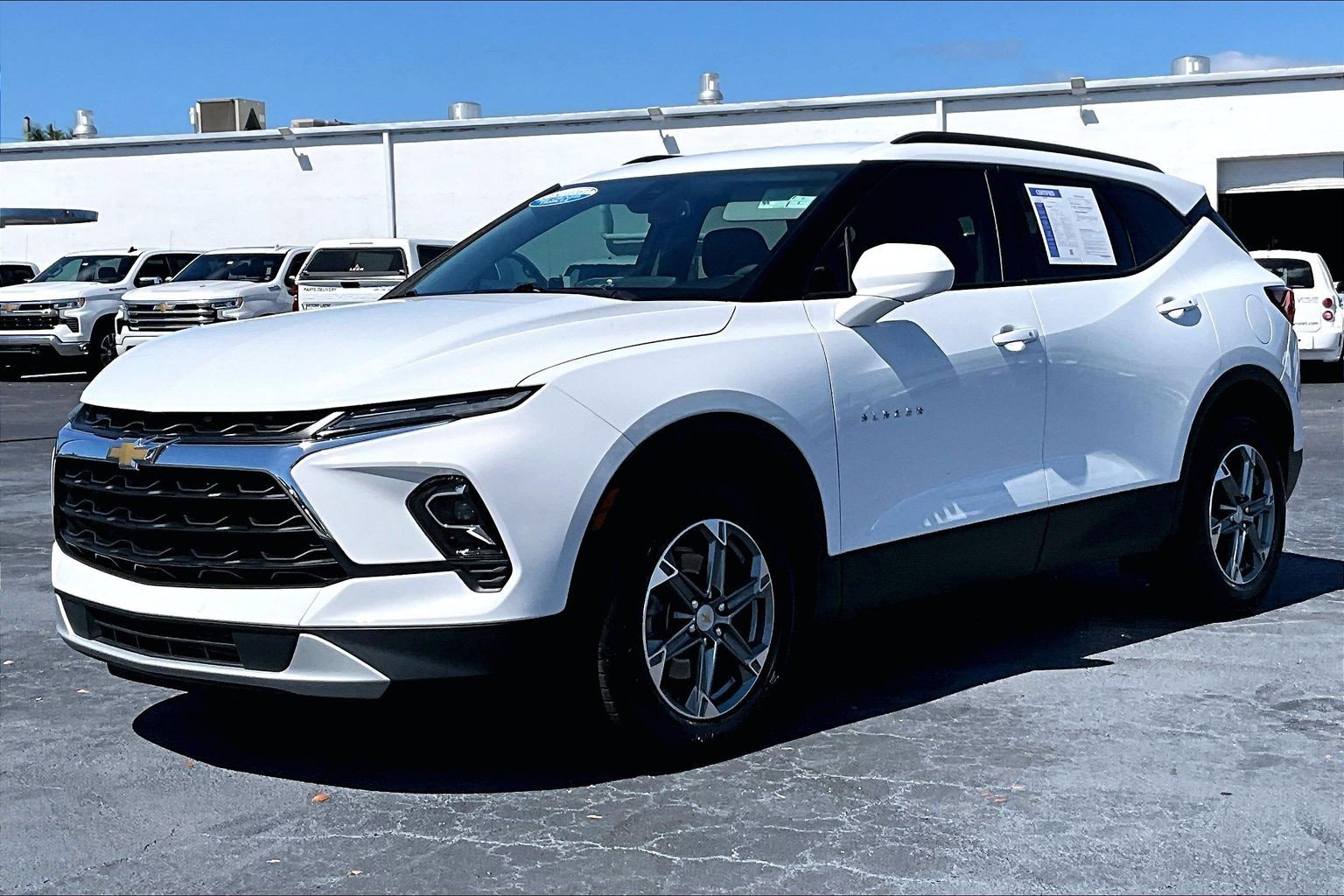 Certified 2024 Chevrolet Blazer LT w/ Convenience Package FWD image 2