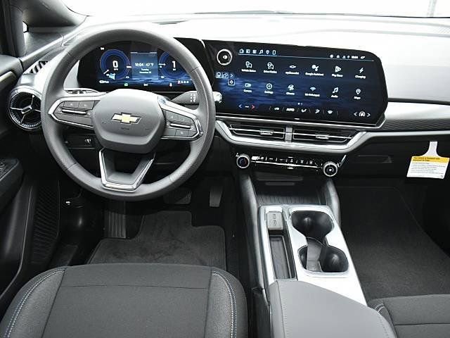 New 2026 Chevrolet Equinox EV LT FWD image 9