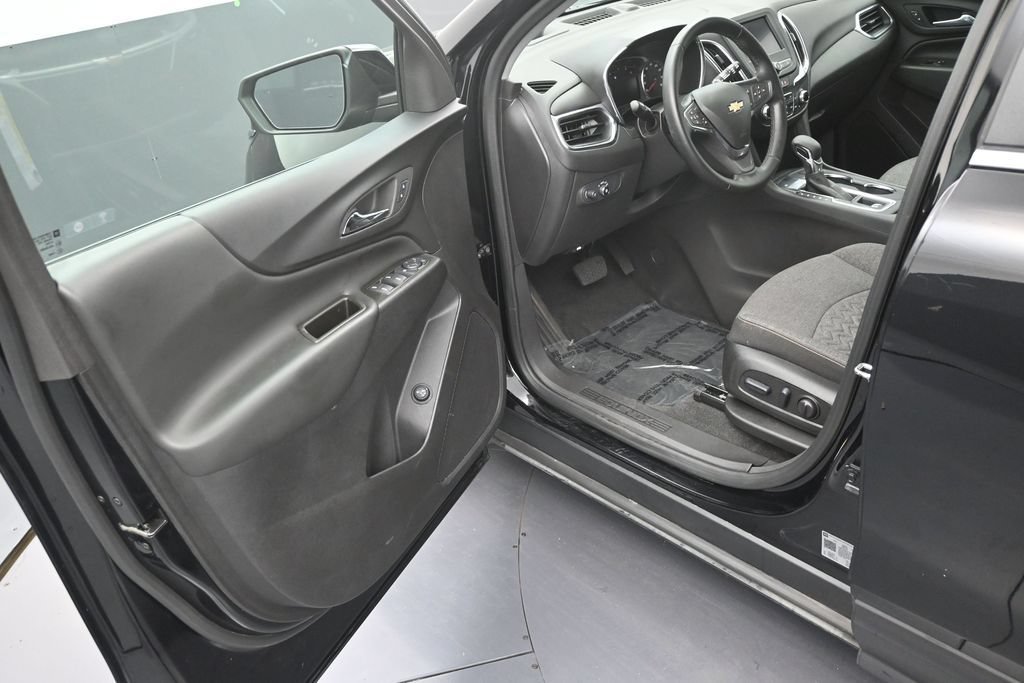 Used 2024 Chevrolet Equinox LT FWD image 10