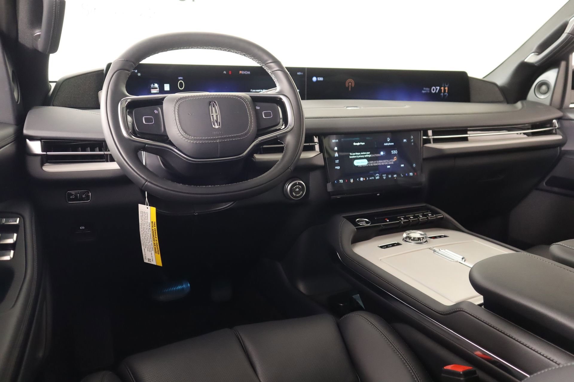 New 2026 Lincoln Navigator Reserve image 2