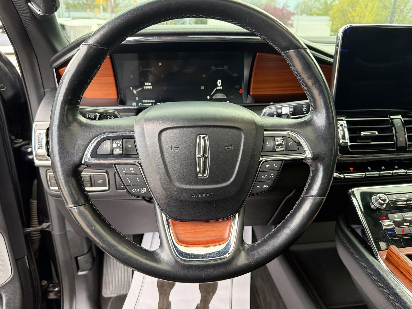 Used 2019 Lincoln Navigator L Reserve AWD/4WD image 28