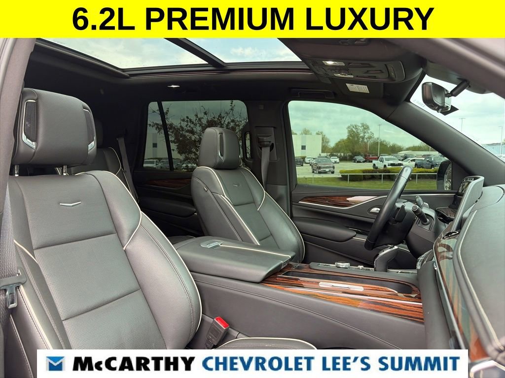 Used 2023 Cadillac Escalade Premium Luxury w/ LPO, Illumination Package AWD/4WD image 34