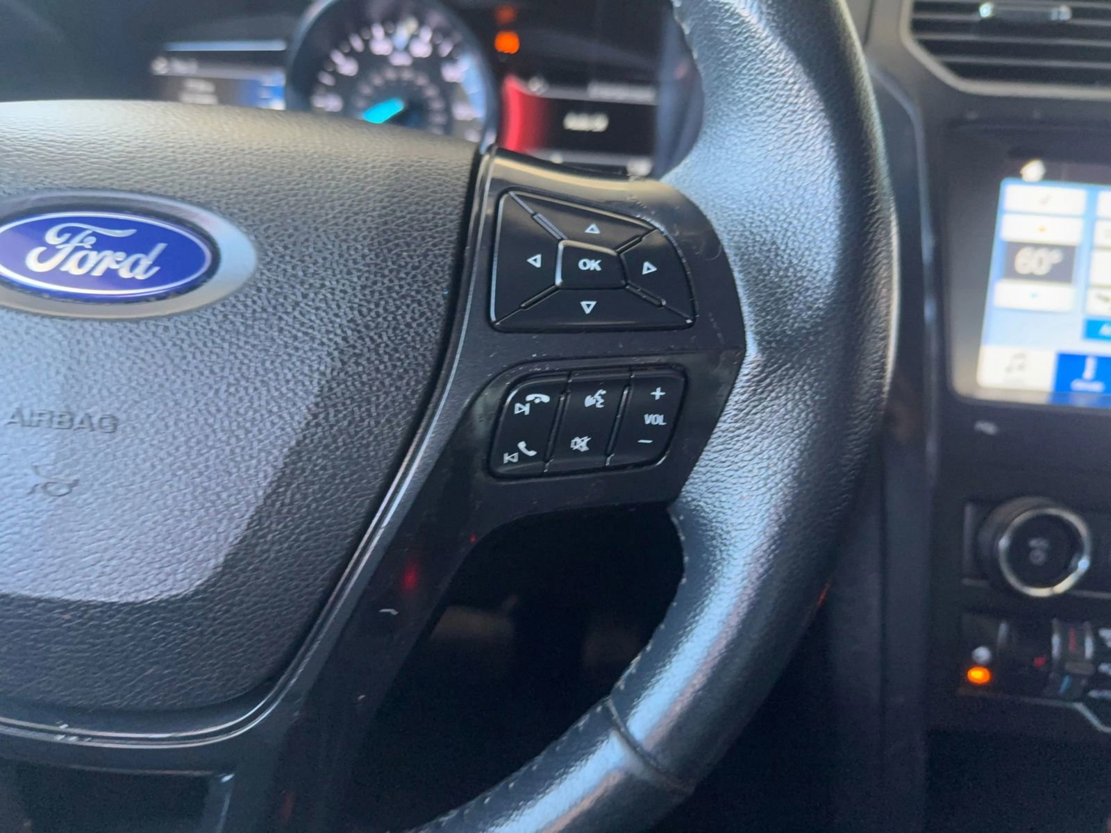 Used 2018 Ford Explorer XLT w/ Equipment Group 201A image 34