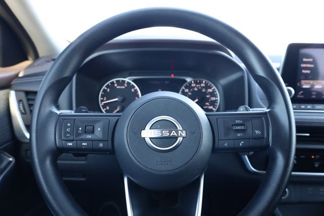 Used 2023 Nissan Rogue S image 16