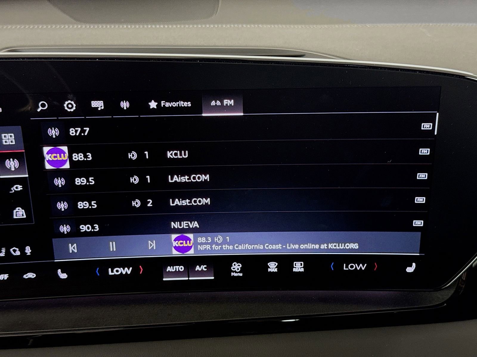 Used 2025 Audi Q6 e-tron Premium w/ Convenience Package AWD/4WD image 14
