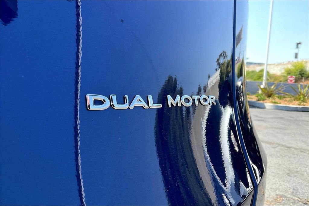 Used 2023 Tesla Model Y Long Range image 31