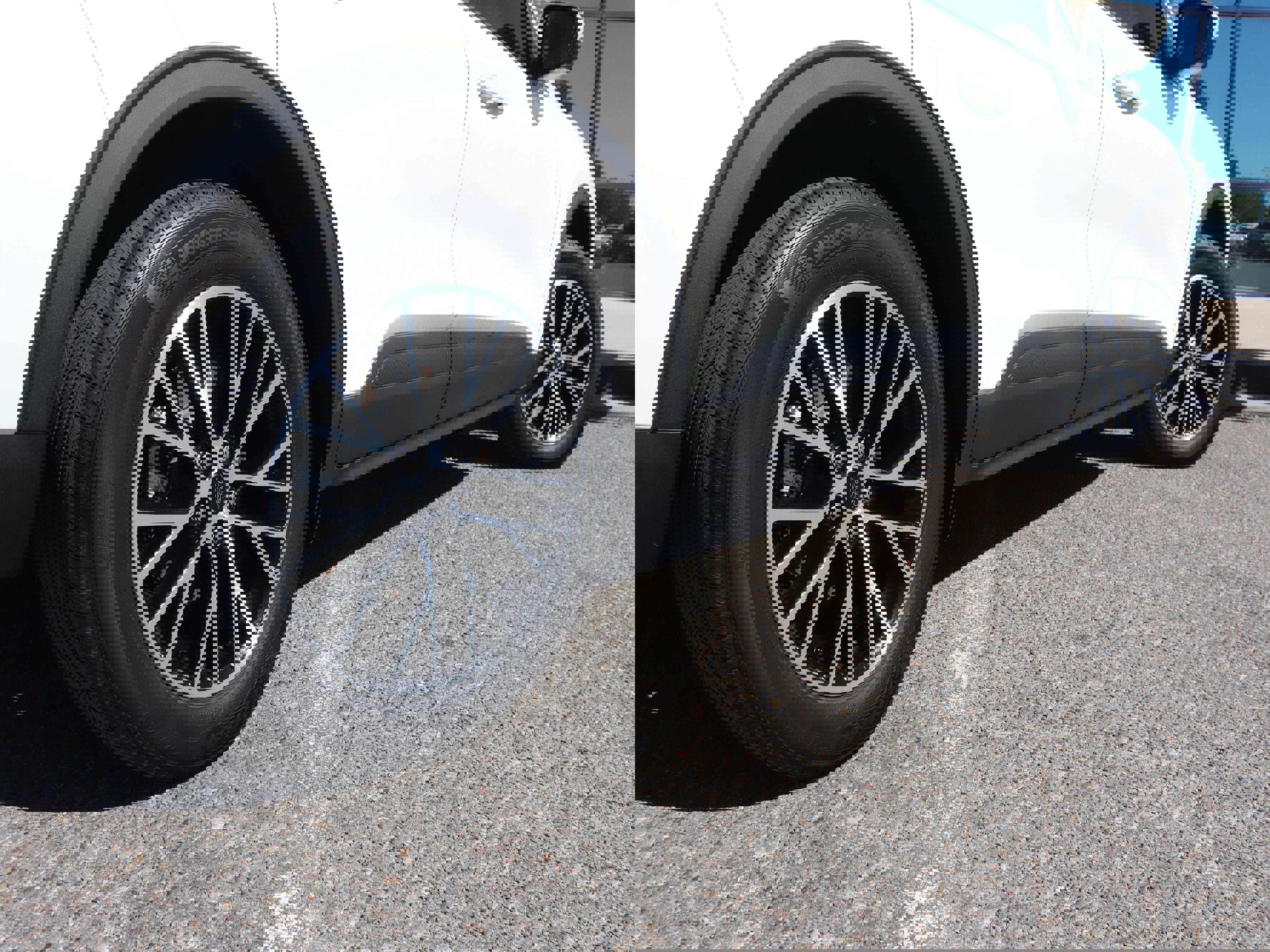 New 2025 Ford Escape SE w/ PHEV Premium Package image 11