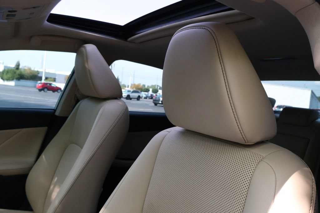 Used 2015 Lexus IS 250 AWD w/ Navigation System Package image 38