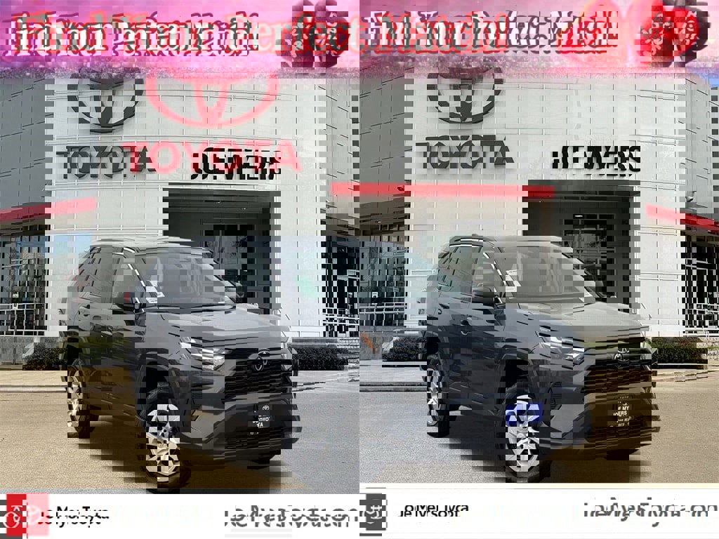 Used 2025 Toyota RAV4 LE image 1