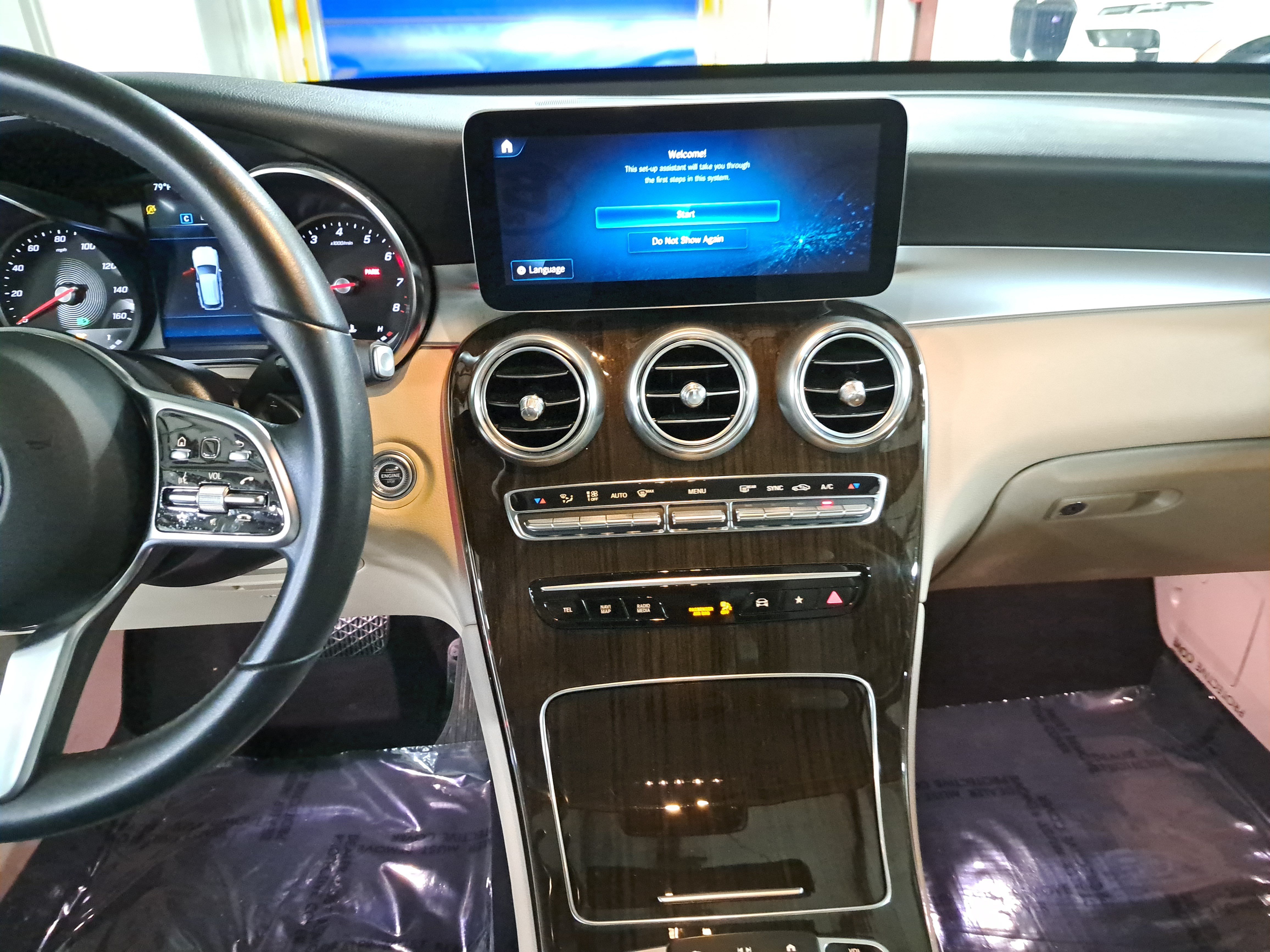 Certified 2022 Mercedes-Benz GLC 300 image 22