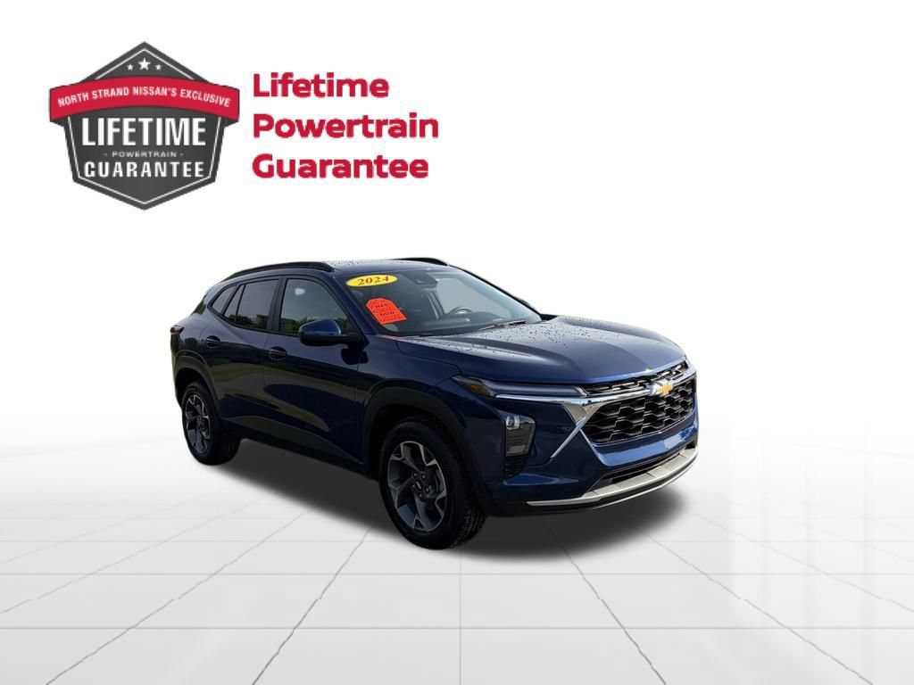 Used 2024 Chevrolet Trax LT FWD image 9