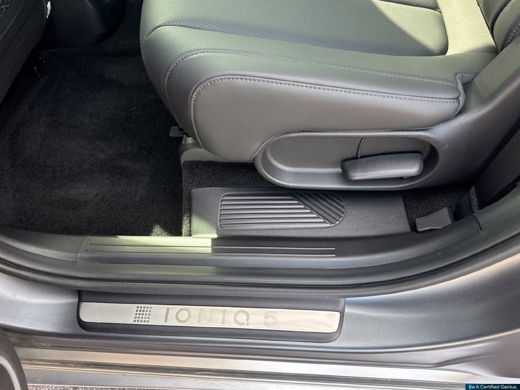 Certified 2024 Hyundai Ioniq 5 Limited AWD/4WD image 32