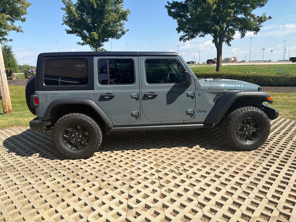 Used 2024 Jeep Wrangler Unlimited AWD/4WD image 6
