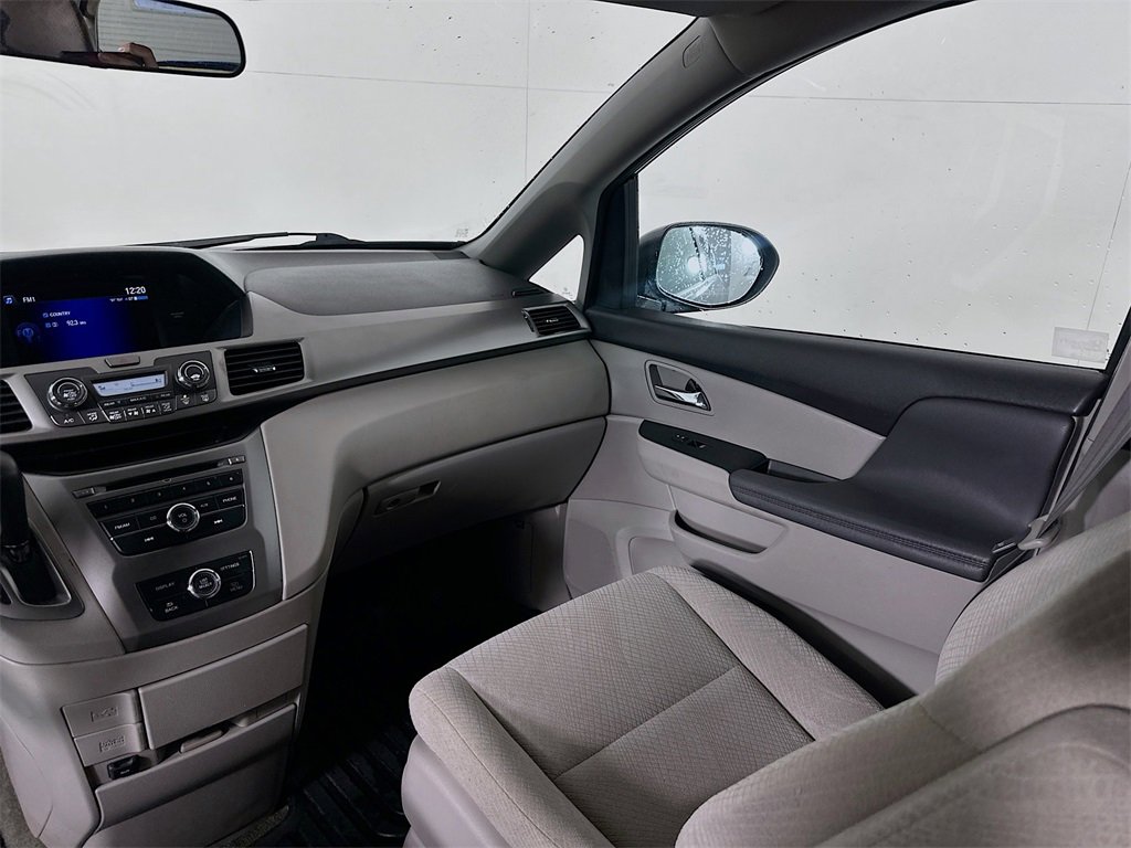 Used 2016 Honda Odyssey LX image 22