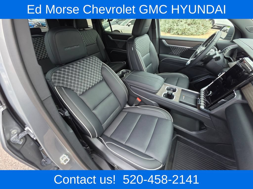 Used 2026 GMC Acadia Denali w/ Super Cruise Package FWD image 12