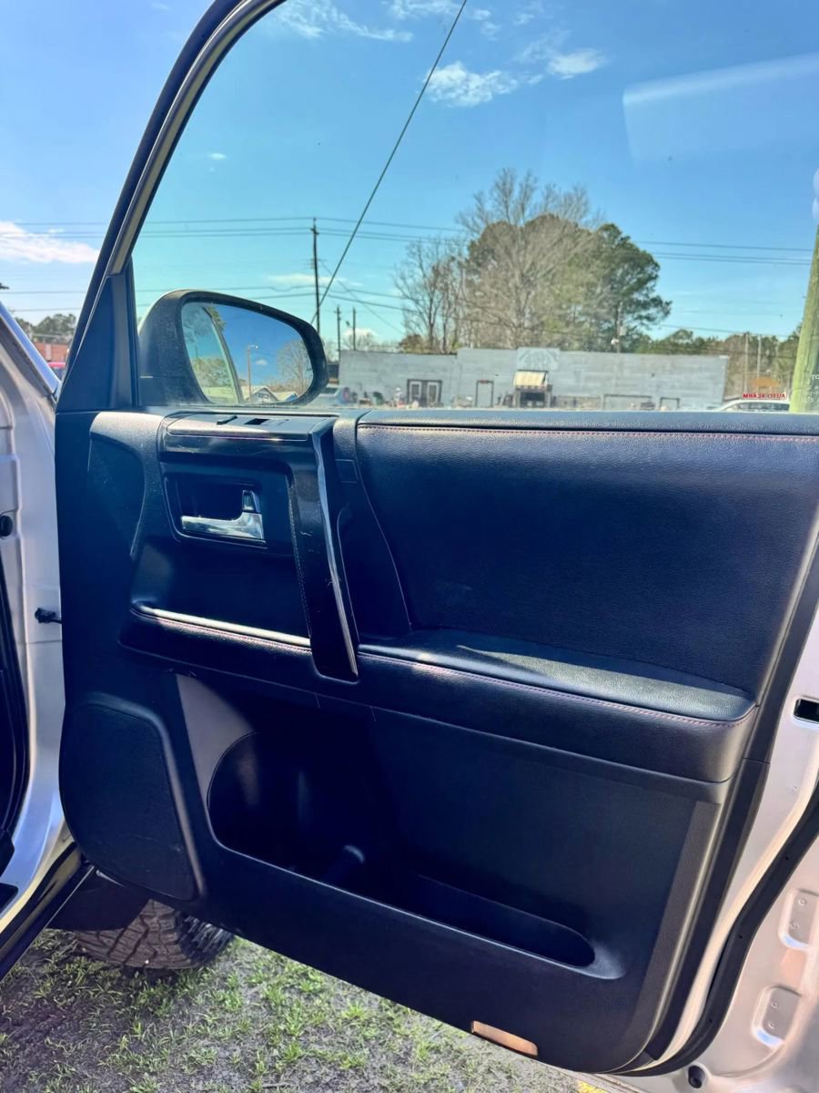 Used 2015 Toyota 4Runner Trail image 18