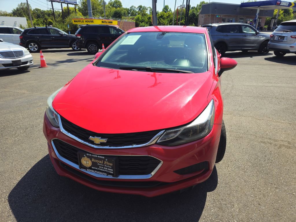 Used 2017 Chevrolet Cruze LT image 5