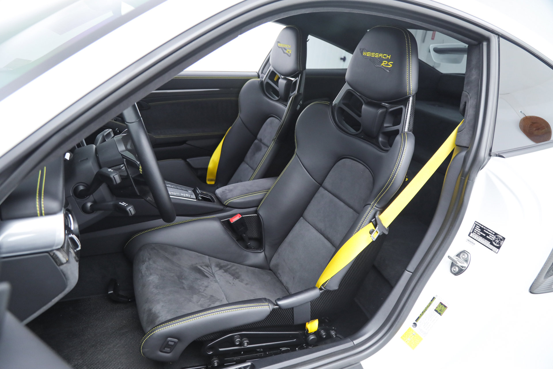 Used 2018 Porsche 911 GT2 RS image 28