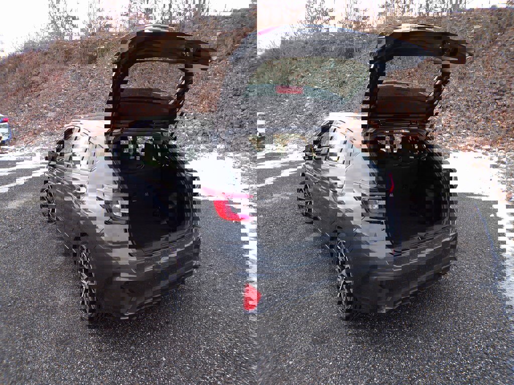 Used 2024 Subaru Impreza 2.0i Sport image 13